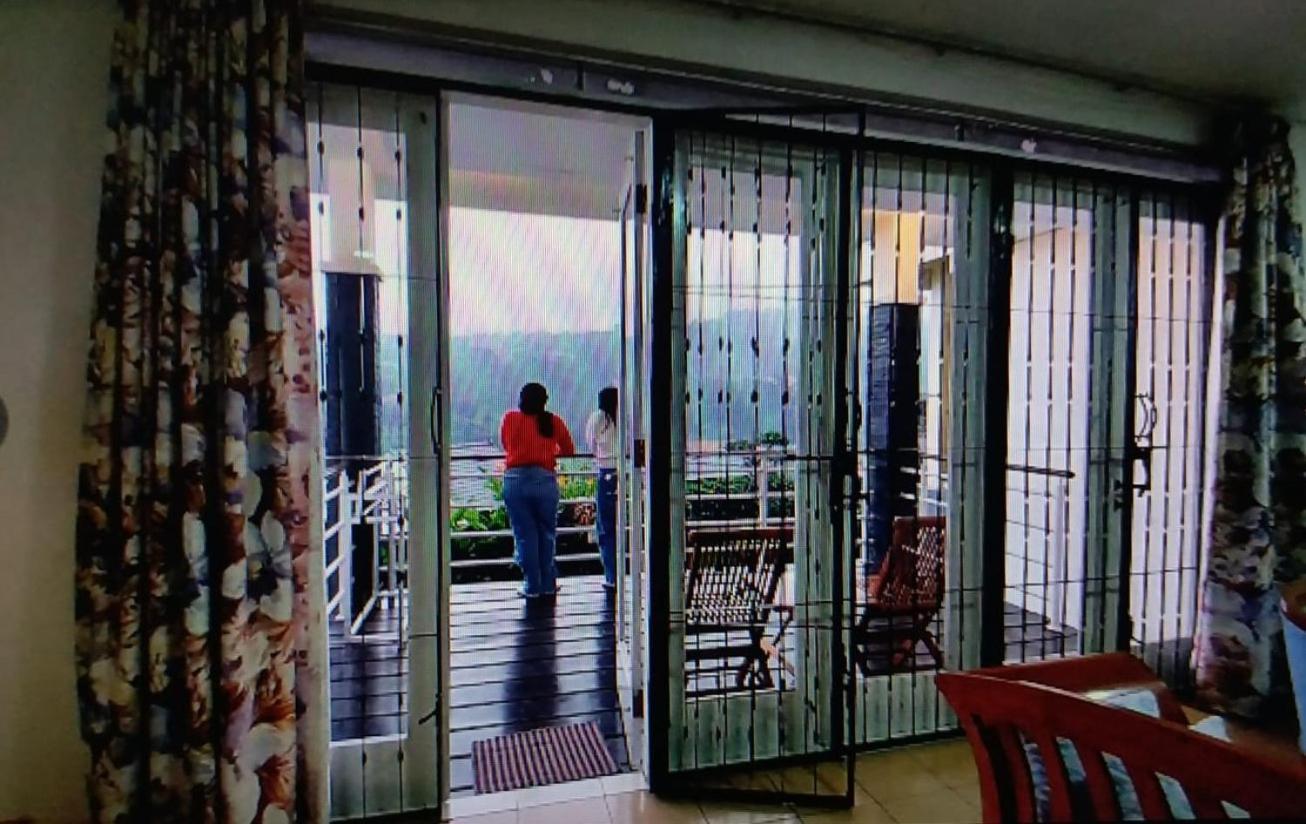 Villa Keluarga Syariah Resor Dago Pakar Bandung - View Bukit Zewnętrze zdjęcie